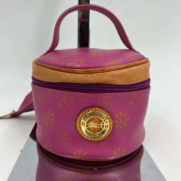 Double fish pouch - Picture 1 of 8